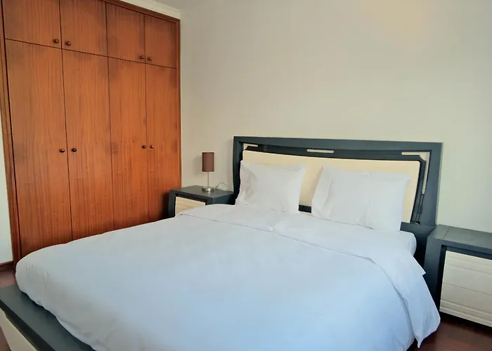 Mg Hollidays 丰沙尔