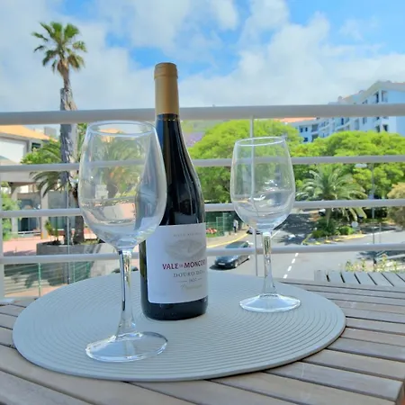 Апартаменты Mg Hollidays *